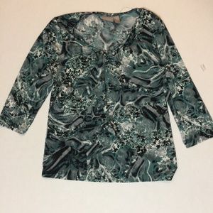 Chico’s  Green White Marble  Swirl Print Top
